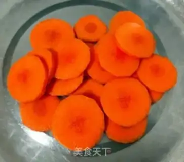 Make Pepper carrots and sausages step 1