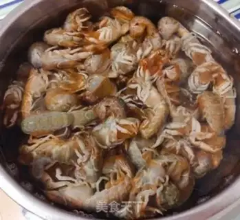Make Hot shrimp step 0
