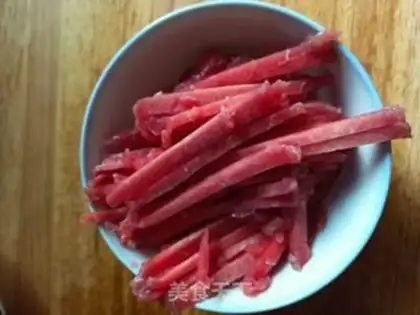 Make Onion ginger sprout beef step 0