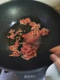 Make Onion ginger sprout beef step 3