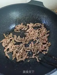 Make Onion ginger sprout beef step 4