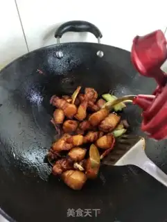 Make Five flowers for winter step 7