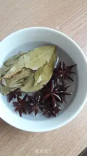 Make Five flowers of meat step 2