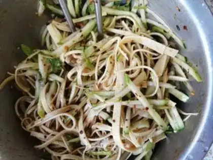 Make The cucumber bean skin step 4