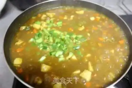 Make Curry chicken noodles step 7