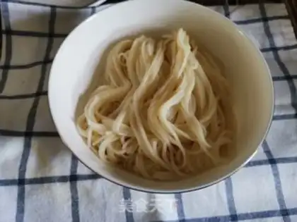 Make Shrimp noodles step 7