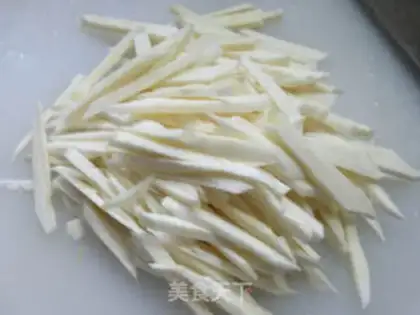 Make A pickle with white-snake rolls step 2