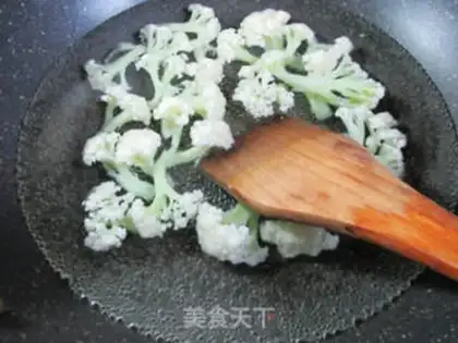 Make Five bouquets and green bean sprouts step 1