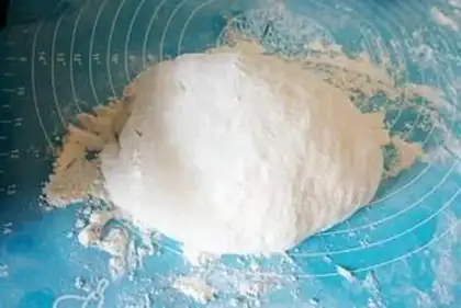 Make An egg box of celery step 0