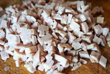 Make An egg box of celery step 2