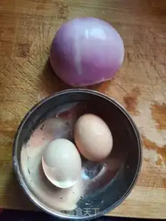 Make Onion fried eggs step 0