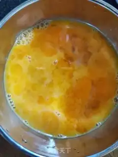Make Onion fried eggs step 2