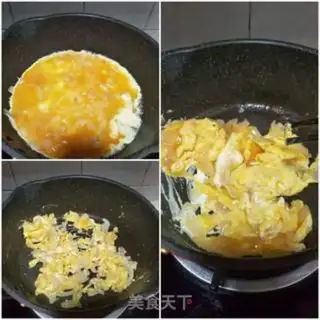 Make Onion fried eggs step 5