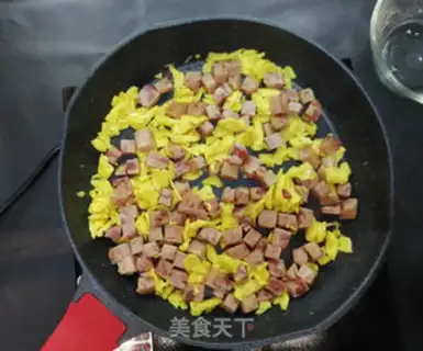 Make Ham and egg fried rice step 3