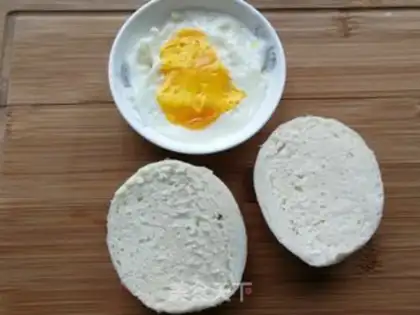 Make Eggburger step 0