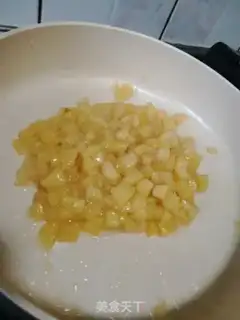Make Burning a leather apple pie step 5
