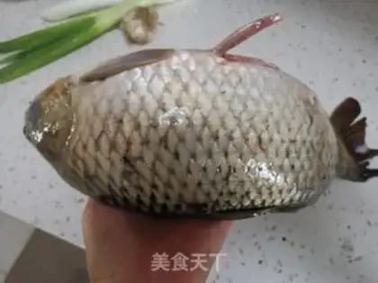 Make Dry-burned carp step 0