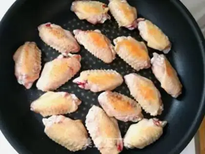 Make Tartar fried chicken wings step 0