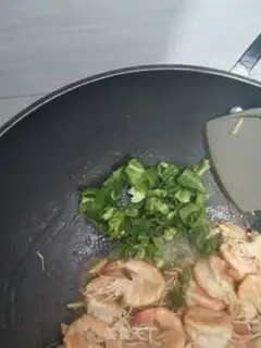 Make Spicy shrimp step 3