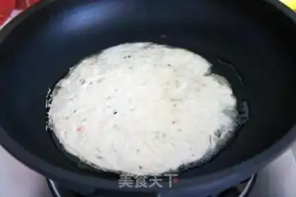 Make Hand grab cake step 2