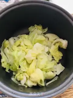 Make Tomato cabbage step 1