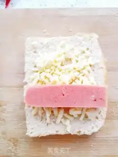 Make Toast cheese rolls step 4