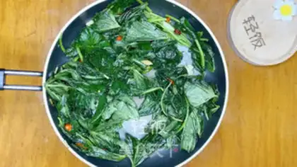 Make Clear the red potato leaves step 5