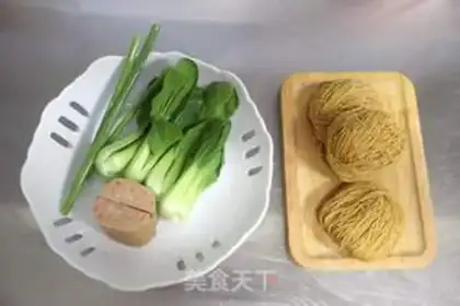 Make Noodles for lunch step 0