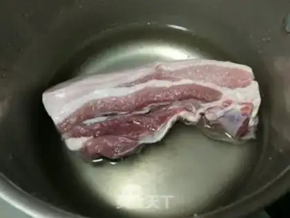 Make Blue radish dry meat step 0