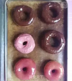Make Funny cartoon donuts step 4