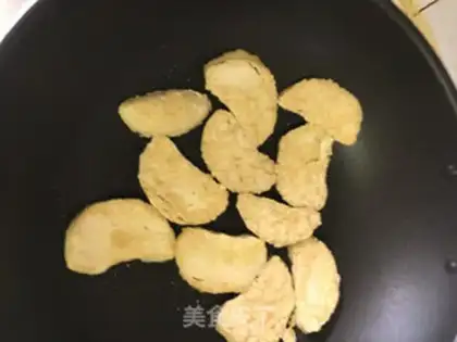 Make Soup chicken egg dumplings step 3