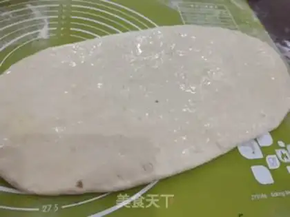 Make Ham black sesame onion rolls step 5