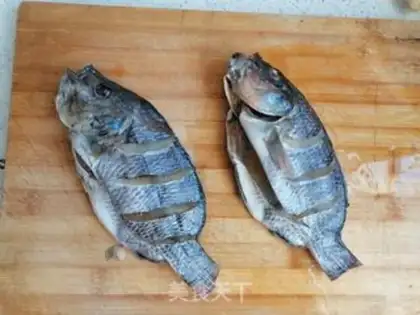 Make Red burning of saltfish step 0