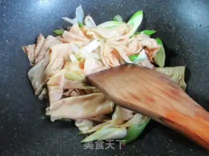 Make Onion fried protein step 6