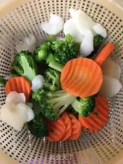 Make Carrot broccoli step 0