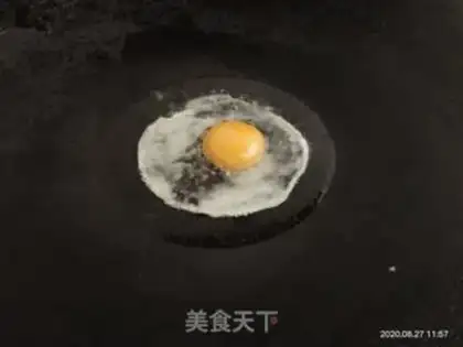 Make Fried egg noodles step 2