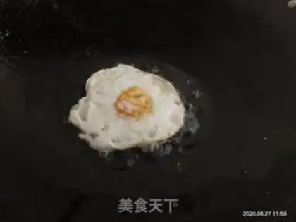 Make Fried egg noodles step 3