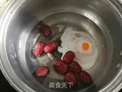 Make Red-tree egg candy step 2