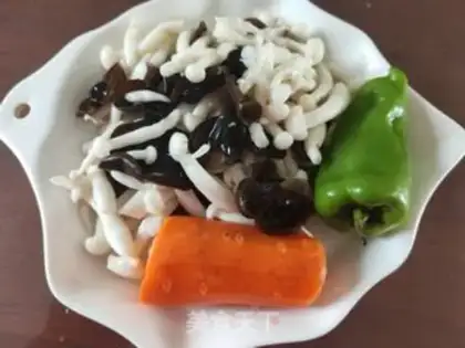 Make Mocked eggs with white mushrooms step 0