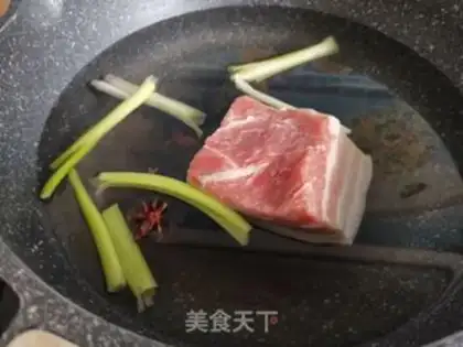 Make Five-flower sour sauce step 1