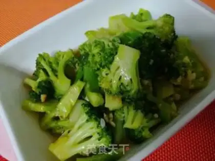 Make Garlic broccoli step 3