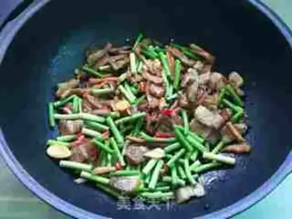 Make Rook and garlic and gravy step 8