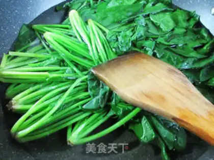 Make Fries and spinach step 1