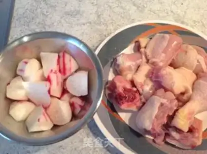 Make A radish chicken leg step 1