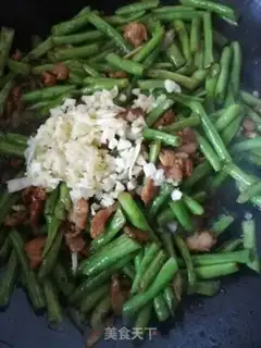 Make Garlic beans step 4