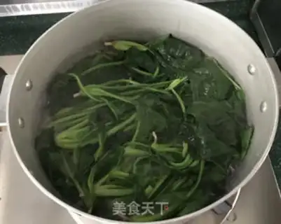 Make A spinach fan step 4