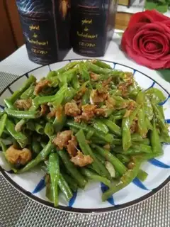 Make Garlic beans step 8