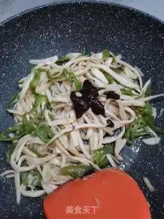Make Paprika fried abalone mushrooms step 6