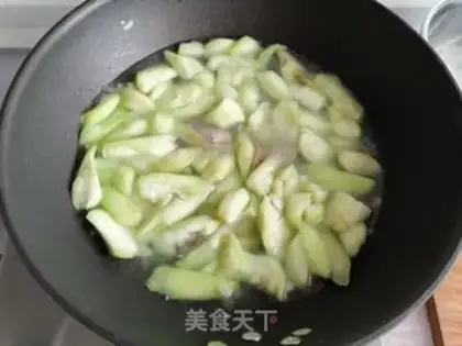 Make The bouquet soup step 4