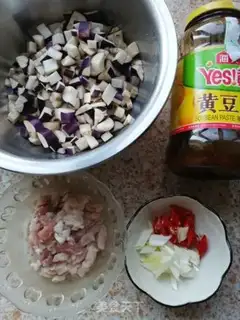 Make Meat and tomato sauce step 3